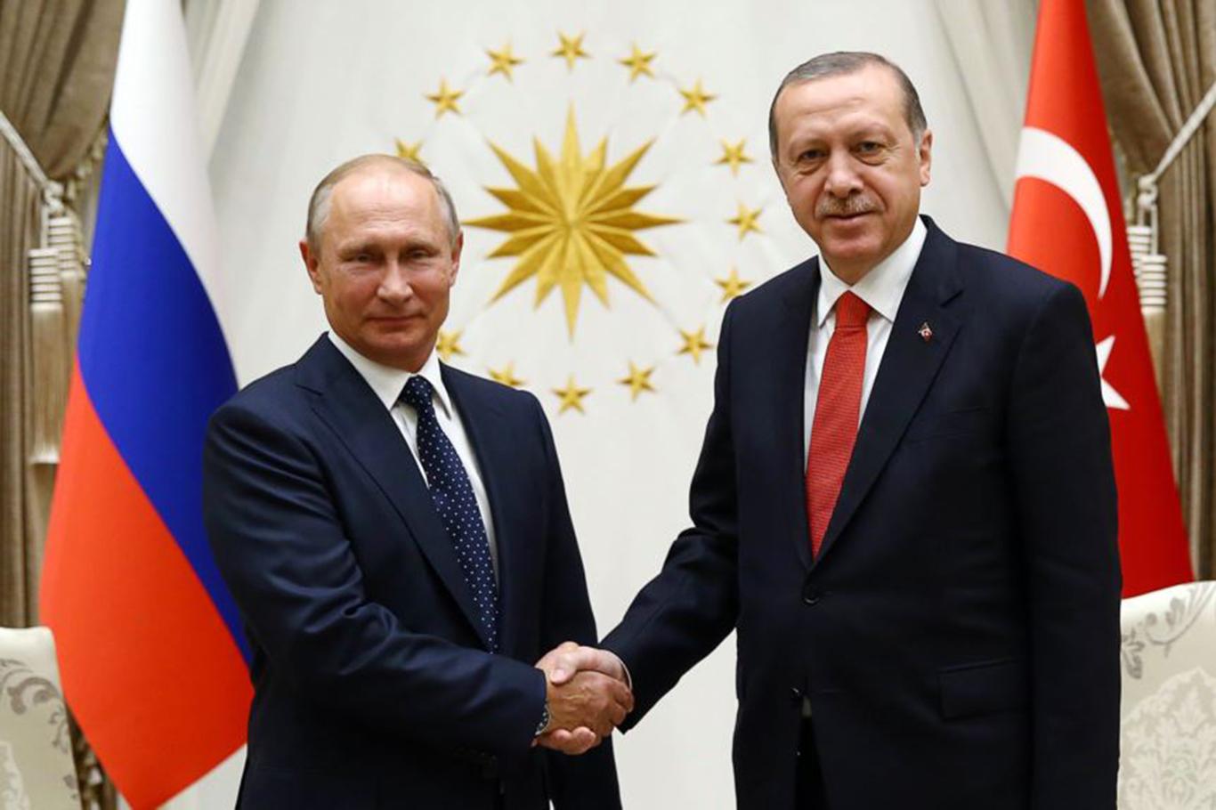 Erdoğan Putin'le görüştü